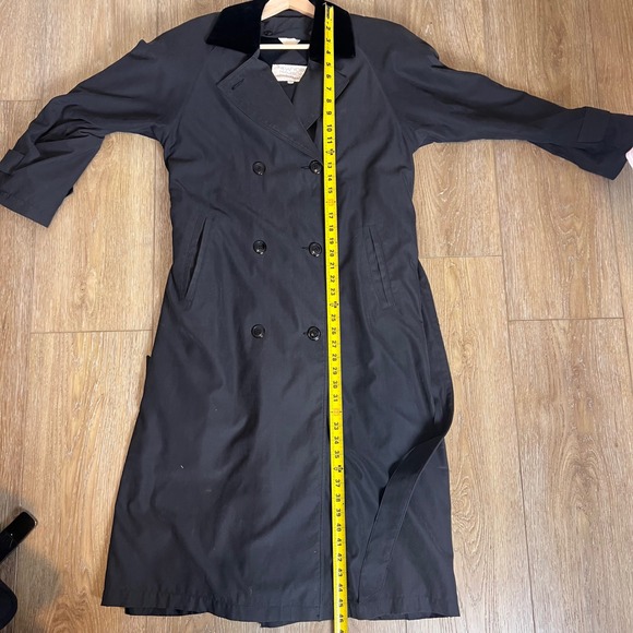 Black Long Trench Coat with Removable Wool Liner & Velvet Collar - Picture 6 of 12